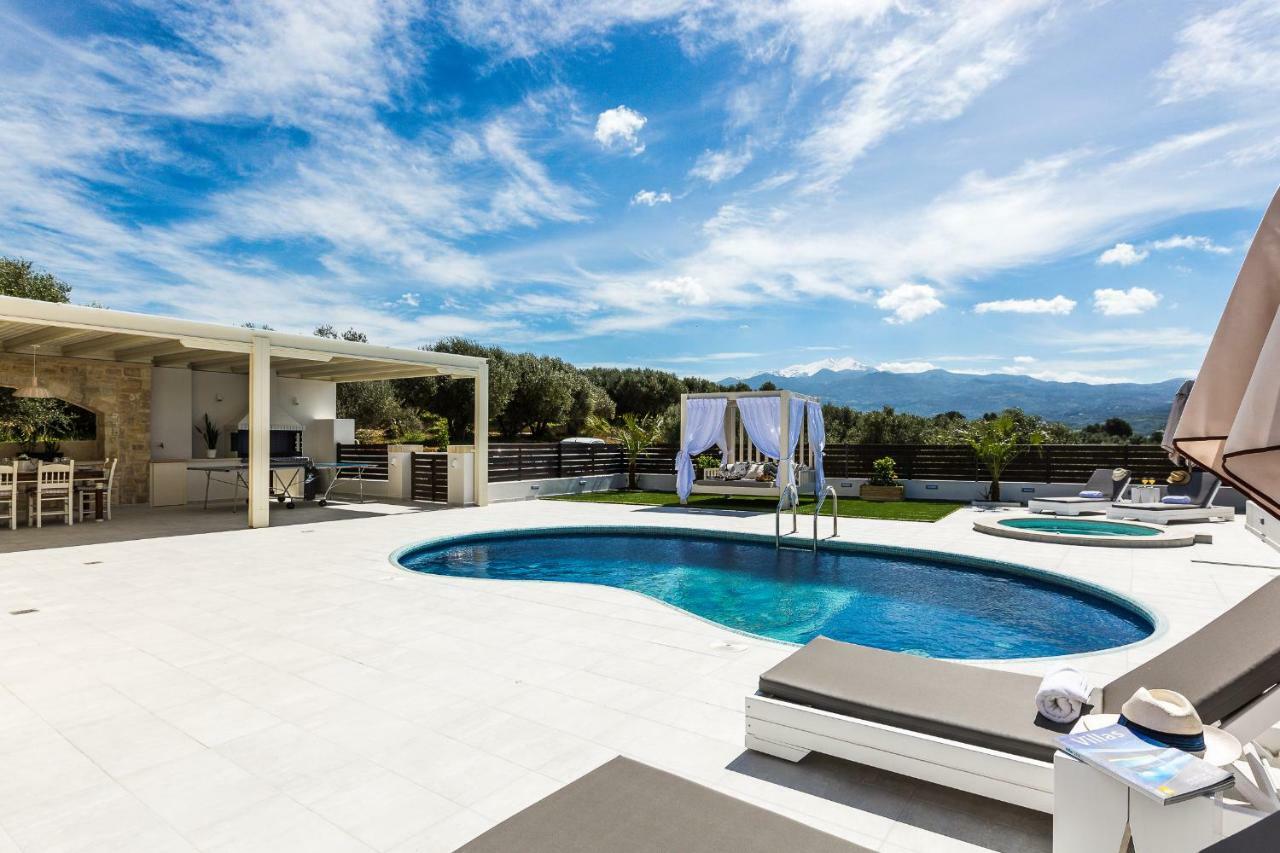 Caramel Villa, With 40M2 Pool & Spa Whirlpool, By Thinkvilla Pánormos Exteriör bild