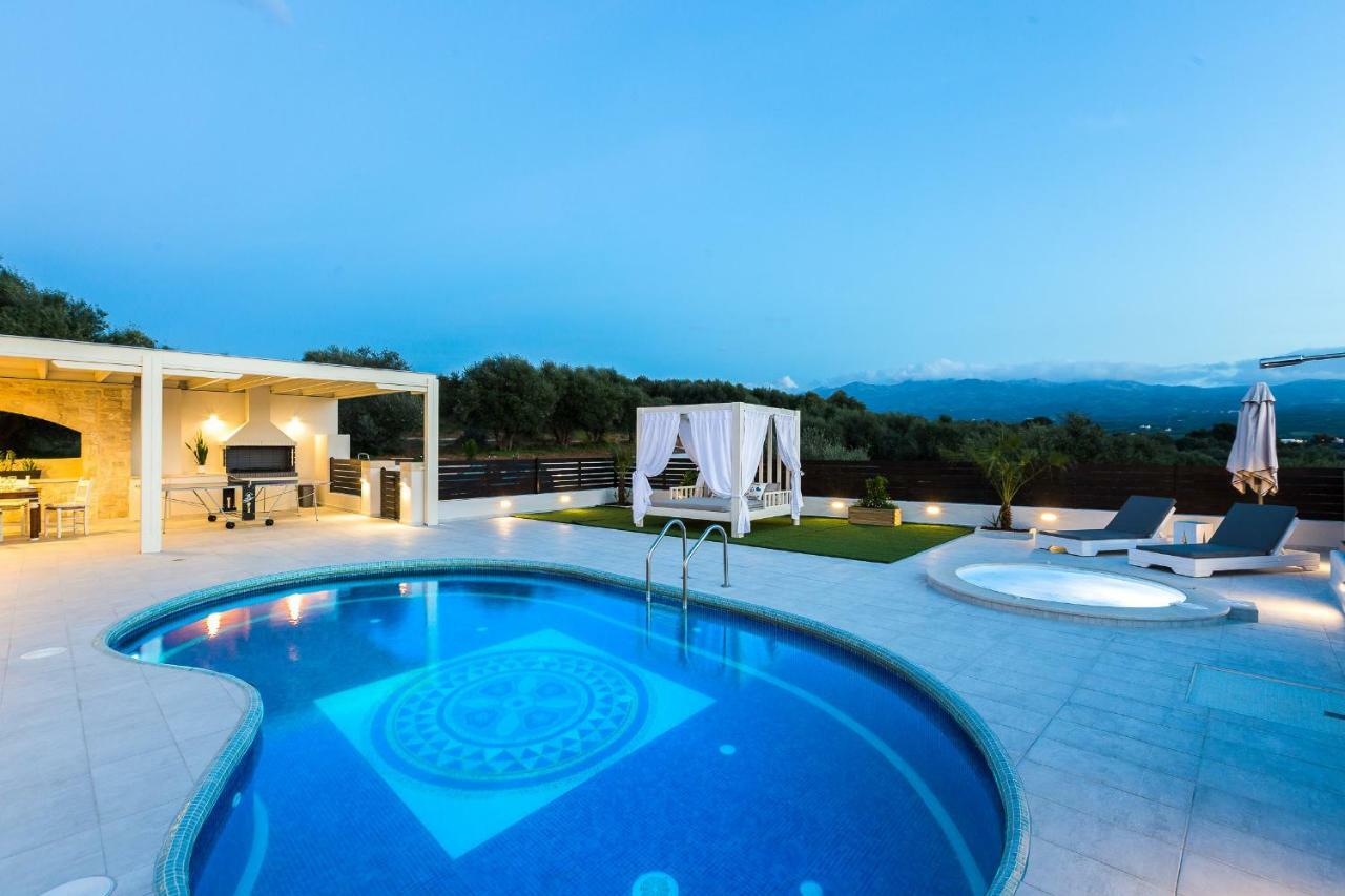 Caramel Villa, With 40M2 Pool & Spa Whirlpool, By Thinkvilla Pánormos Exteriör bild