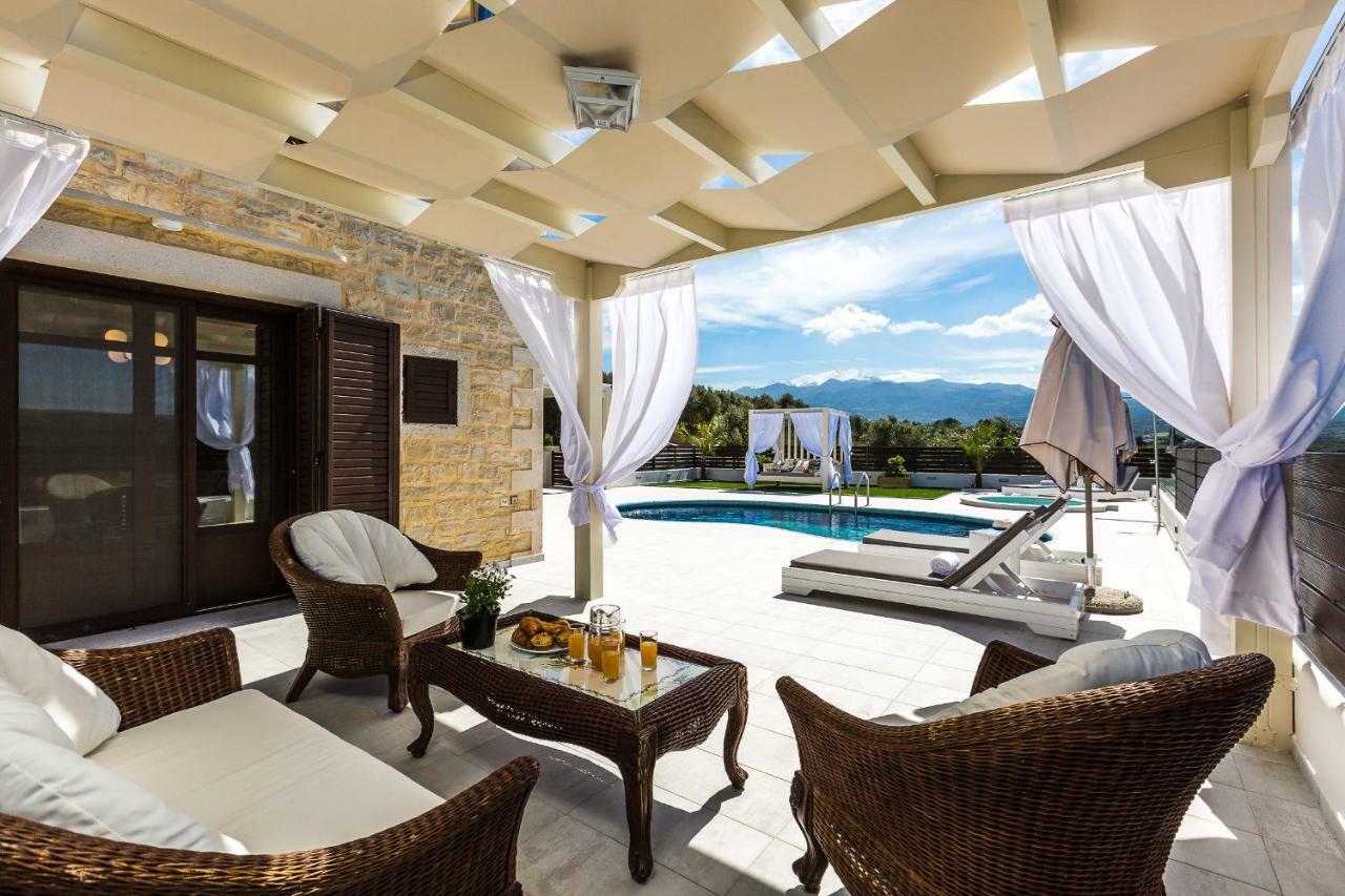 Caramel Villa, With 40M2 Pool & Spa Whirlpool, By Thinkvilla Pánormos Exteriör bild